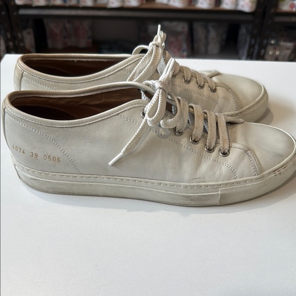 Common Project Sneakers - Picture 3 of 6